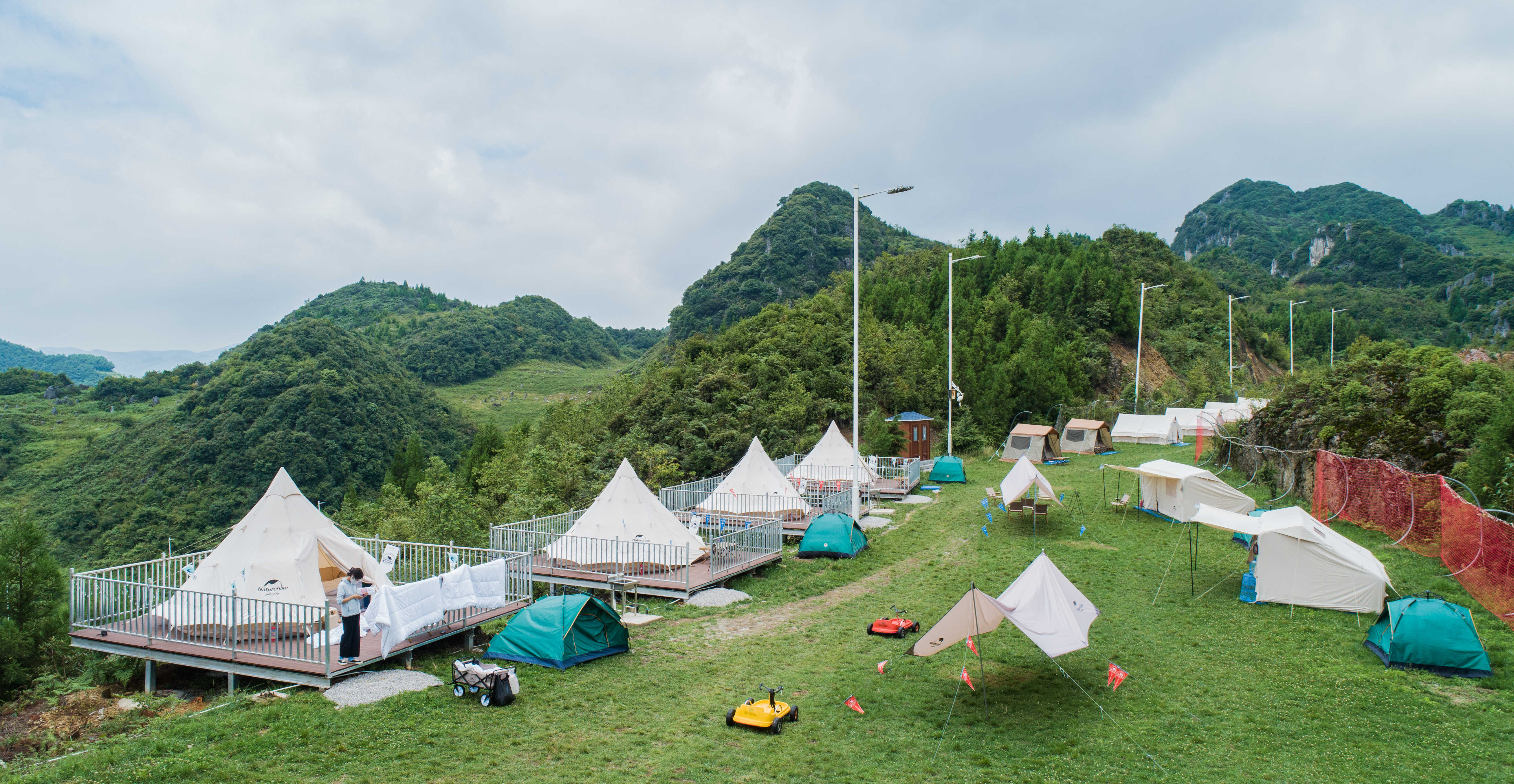 梅花山旅游景区星·乌托邦露营基地